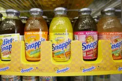 Extra Extra: Only 1 elite state is getting glass Snapple bottles again